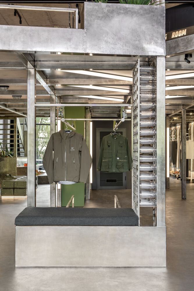 乌克兰 PULSE 运动品牌服饰店丨不详-26