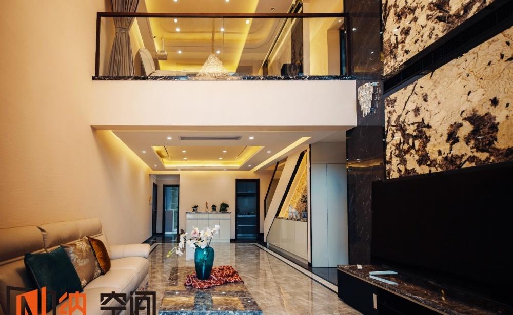 流金岁月的色彩艺术-0