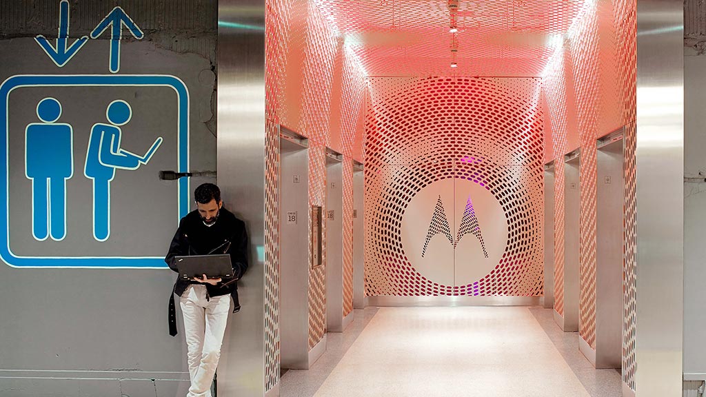 摩托罗拉移动-1