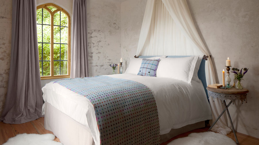 Маленькая дача в Англии посреди леса | 10 фото-6