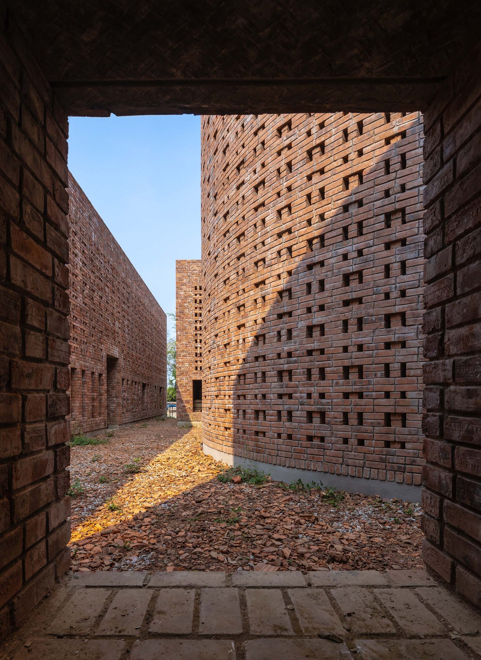 越南广南省陶土工坊丨Tropical Space-19