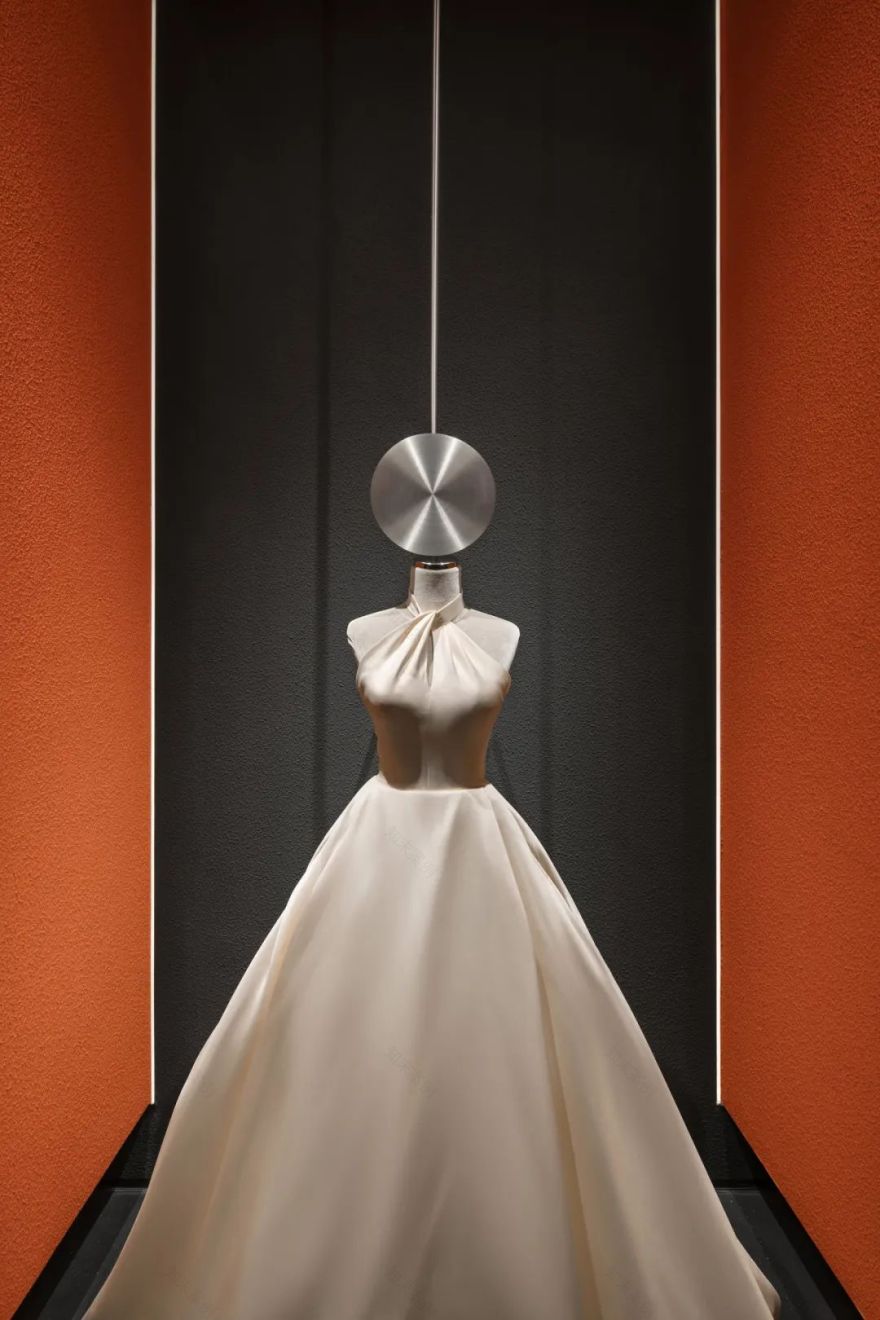 唯惜 LE'PRECIOUS 婚纱郑州双店丨中国郑州丨SALONE DEL SALON|得德设计-46