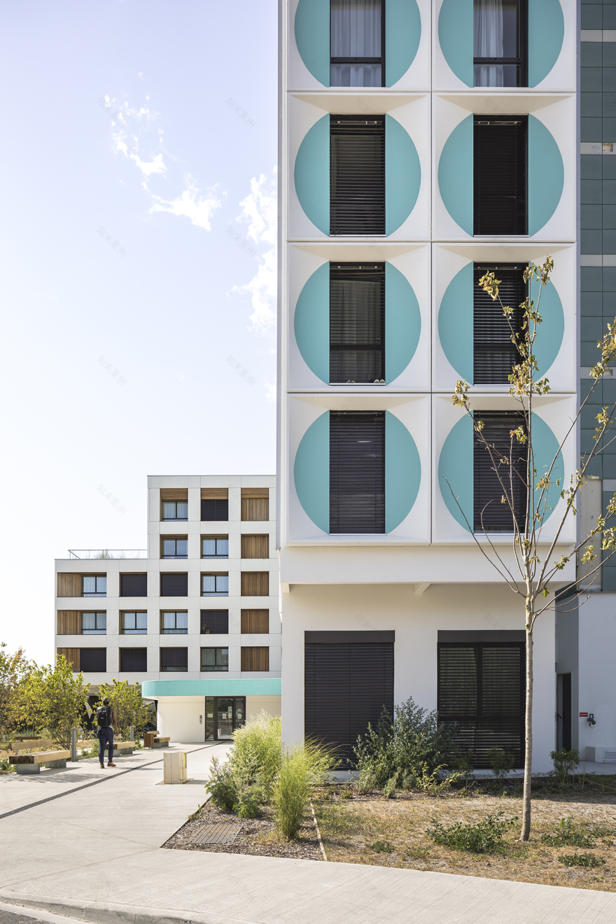 精心设计的铁路公寓,保护与扩展的完美结合-2