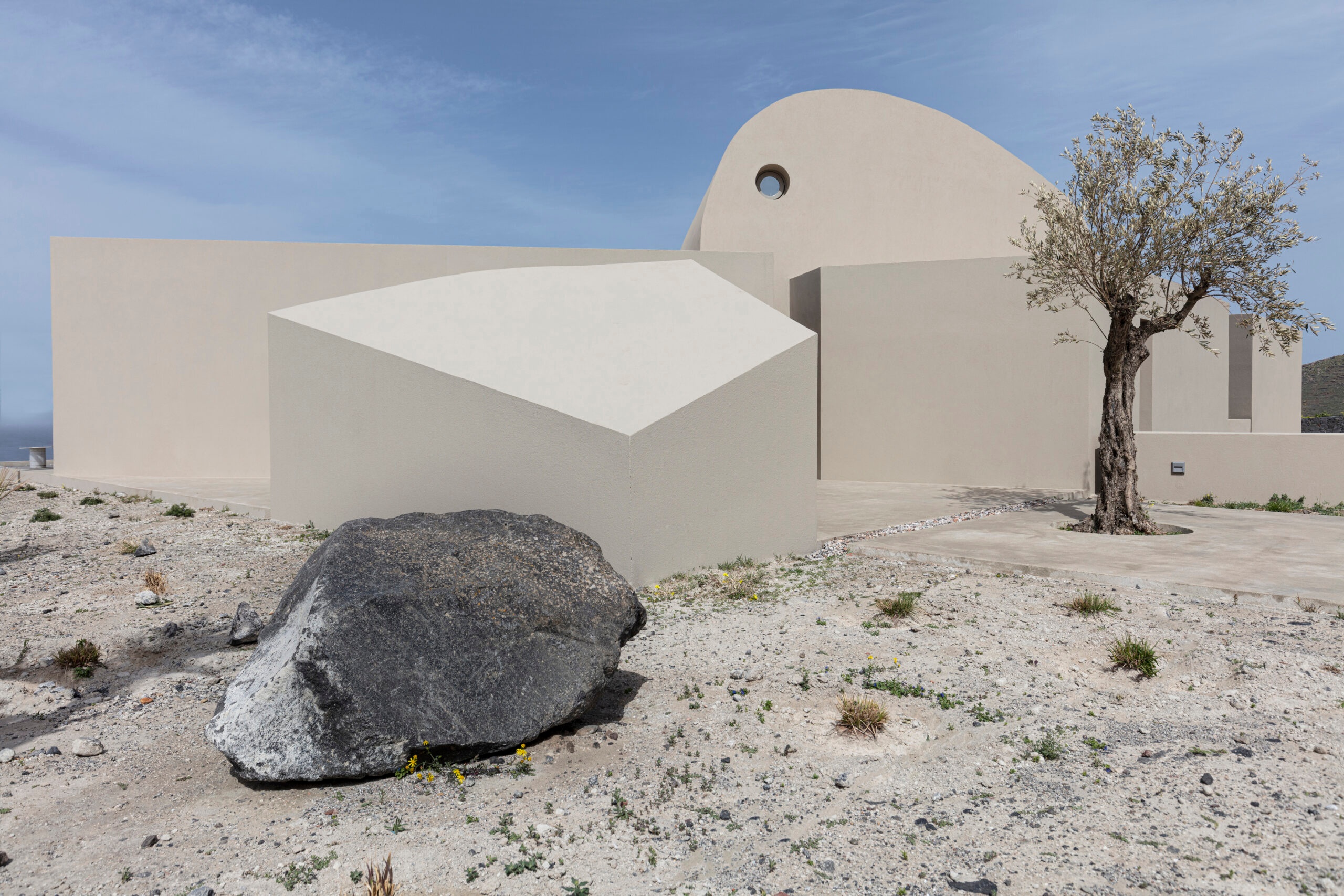 与环境共生 MONOLITHUS IN FINIKIA | Kapsimalis Architects-4