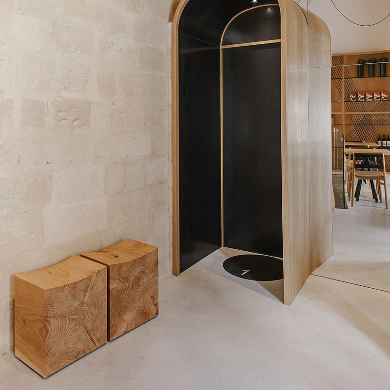 火山岩墙壁和古董花瓶：意大利的艾马斯特里迷你酒店-27