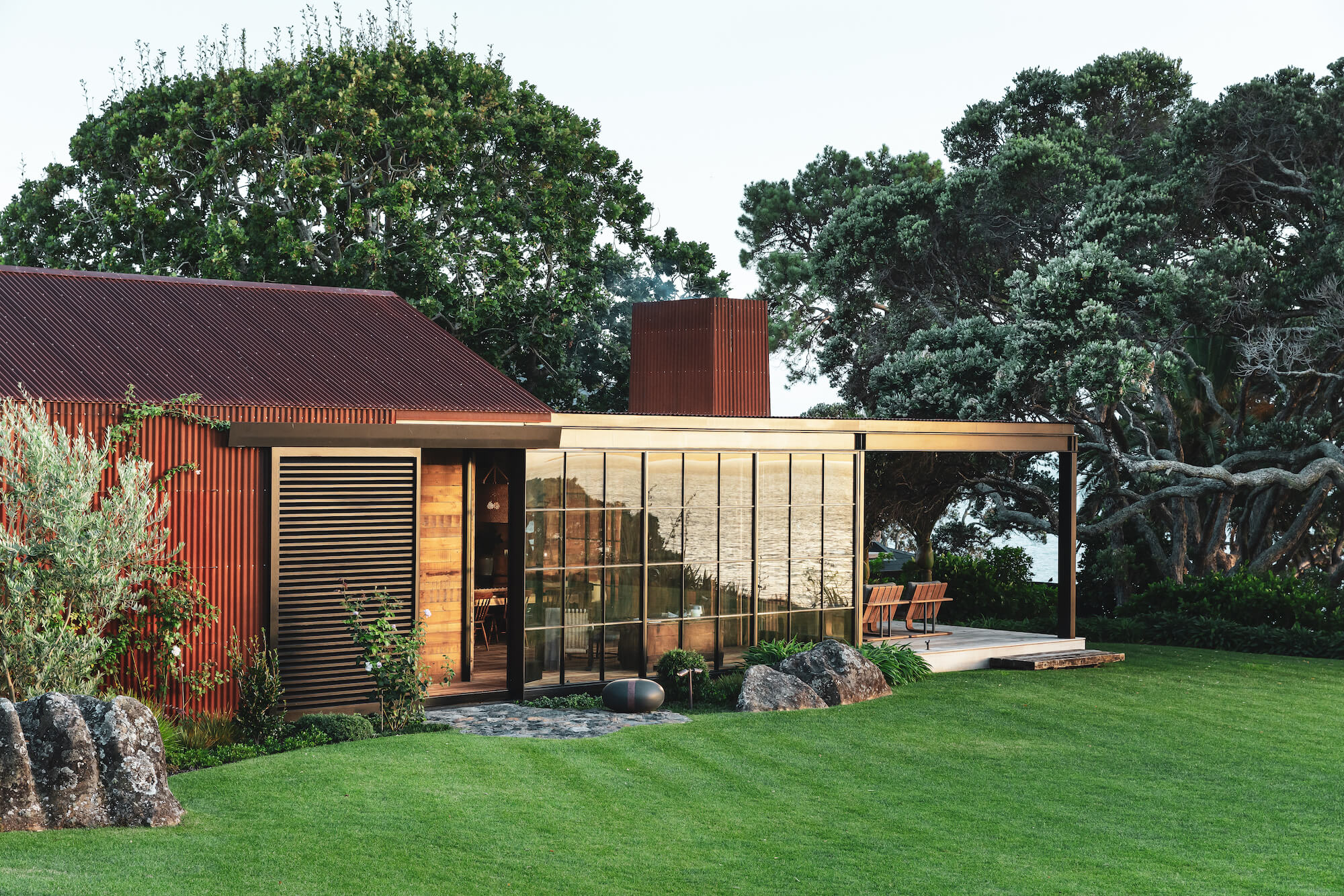 荒唐事；蠢行（具体含义需结合语境，这里Folly常见释义为荒唐事、蠢行，可根据更详细背景准确理解） -16