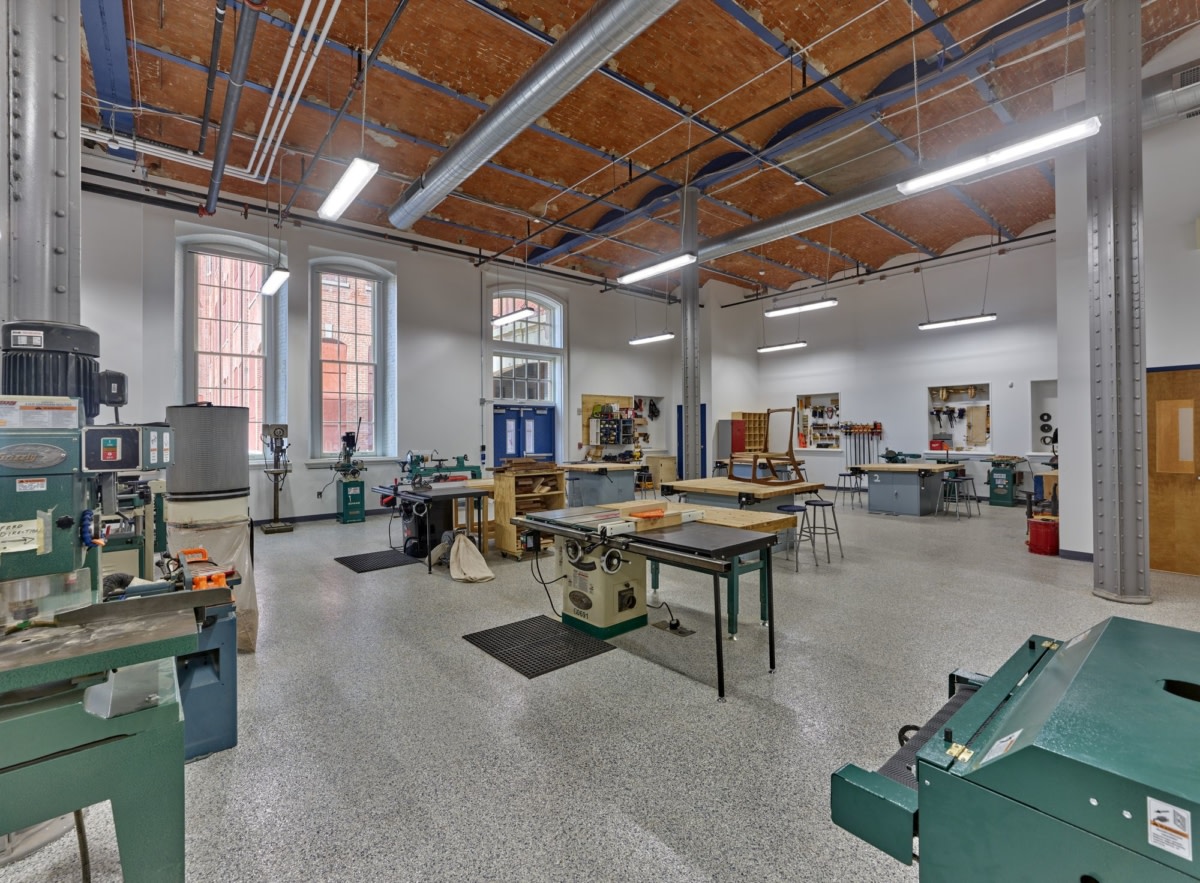 费城 Franklin Towne Charter High School 现代化改造,历史建筑焕发新活力-18