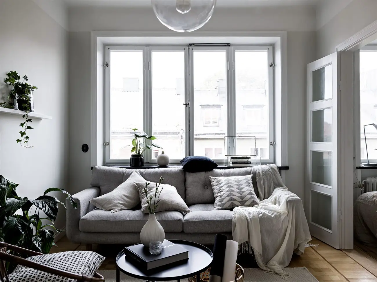 30 年代建筑中的温馨两居室-5