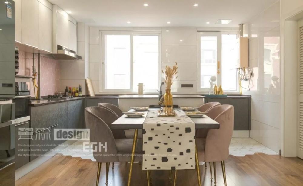 三室两厅的轻奢浪漫空间,互动式设计展现生活美学-51