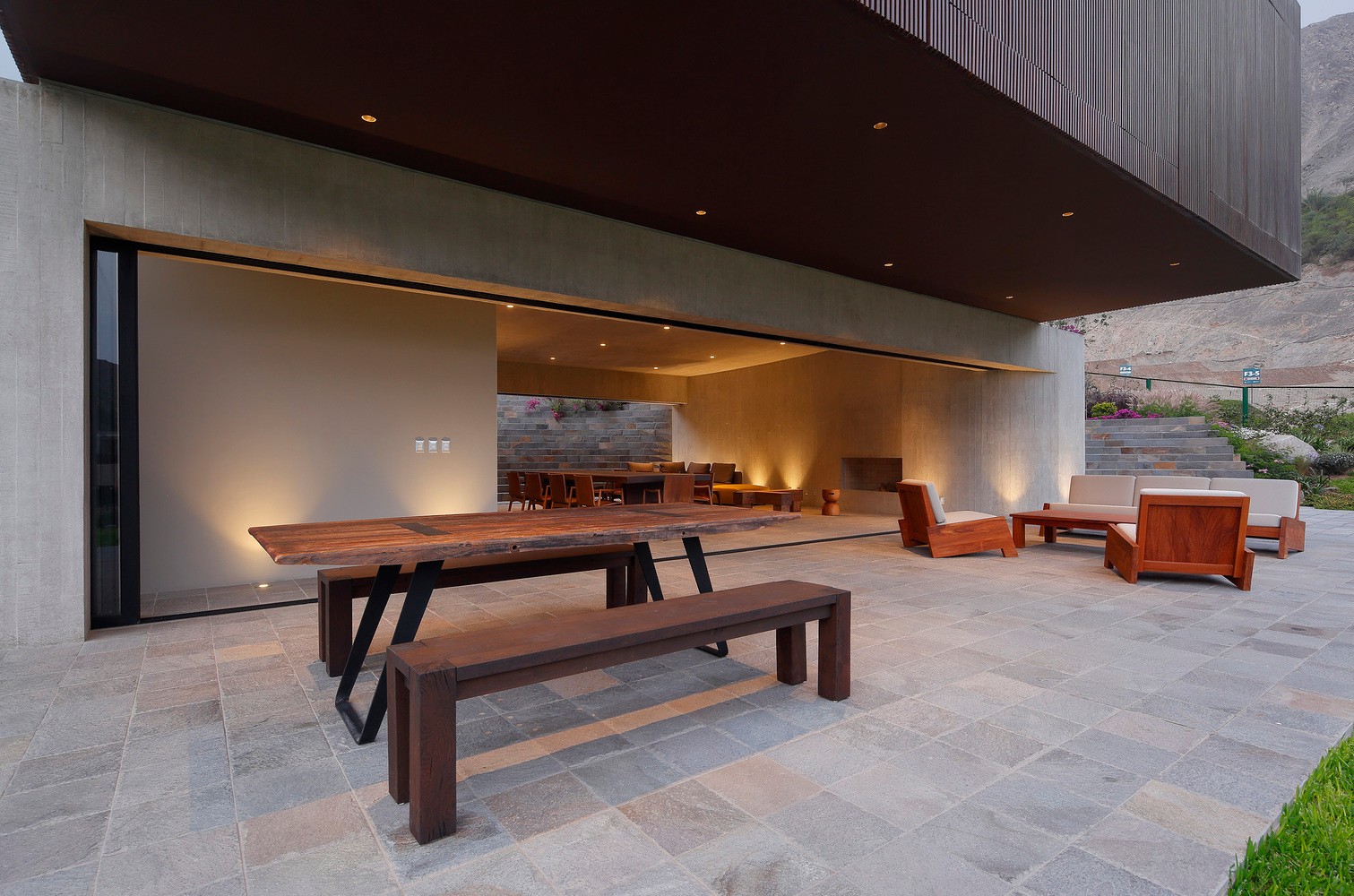 木盒之下 | 有机乡村风格与环境共生-14