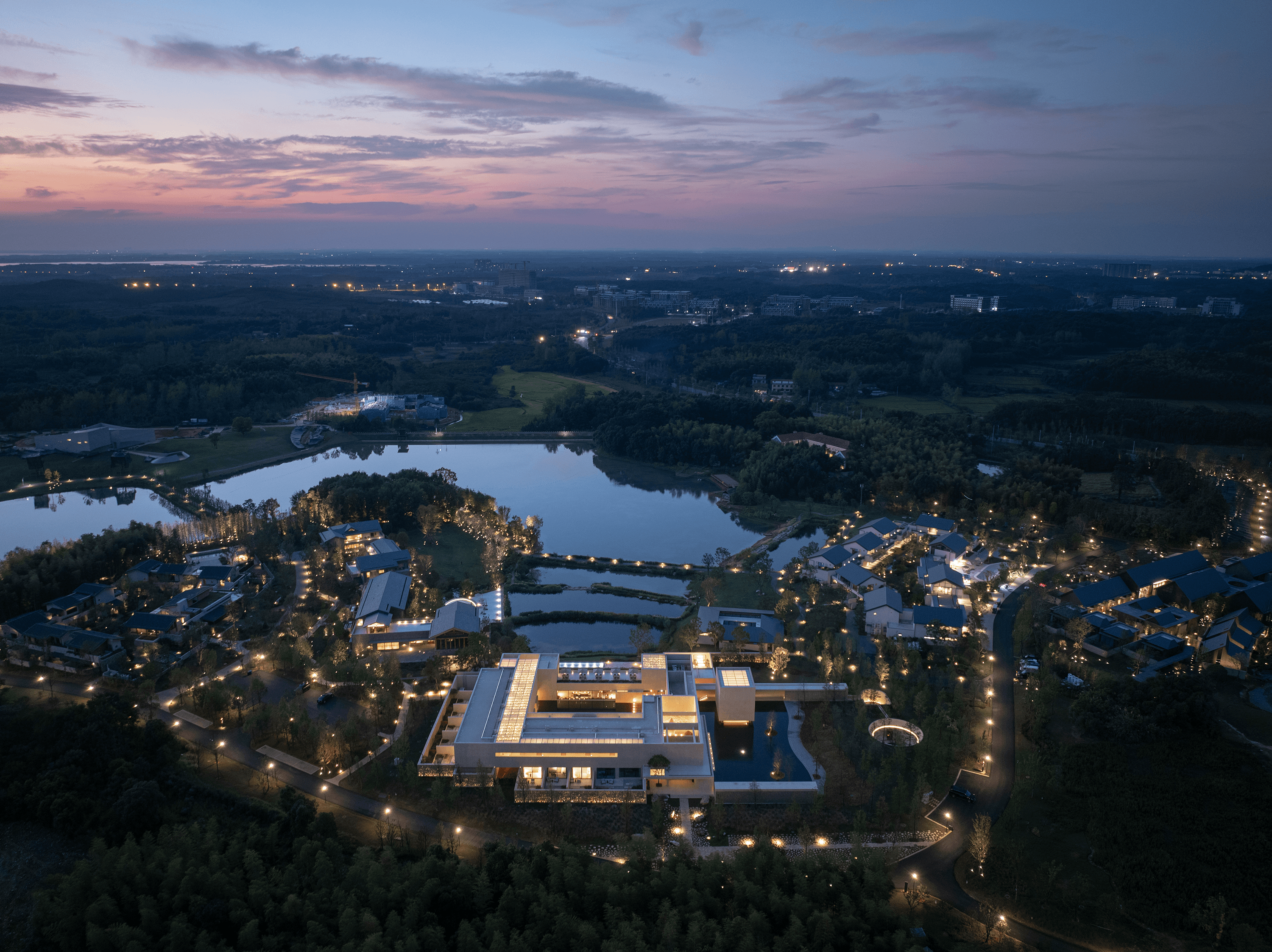 梓有集·安那度酒店丨中国咸宁丨上海黑泡泡建筑装饰设计工程有限公司-4