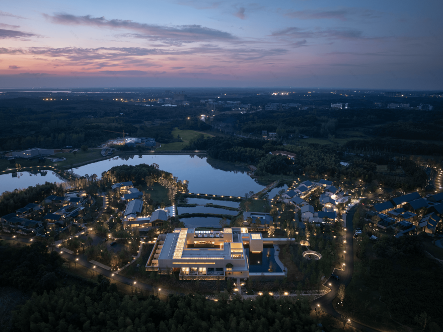 梓有集·安那度酒店丨中国咸宁丨上海黑泡泡建筑装饰设计工程有限公司-4