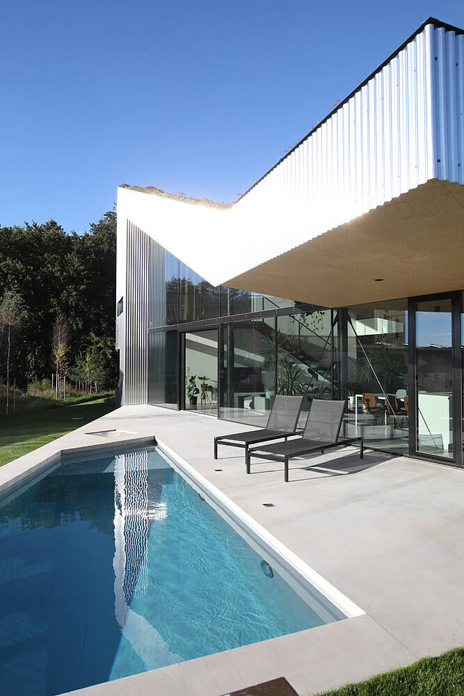 奥地利未来主义绿色住宅设计-7