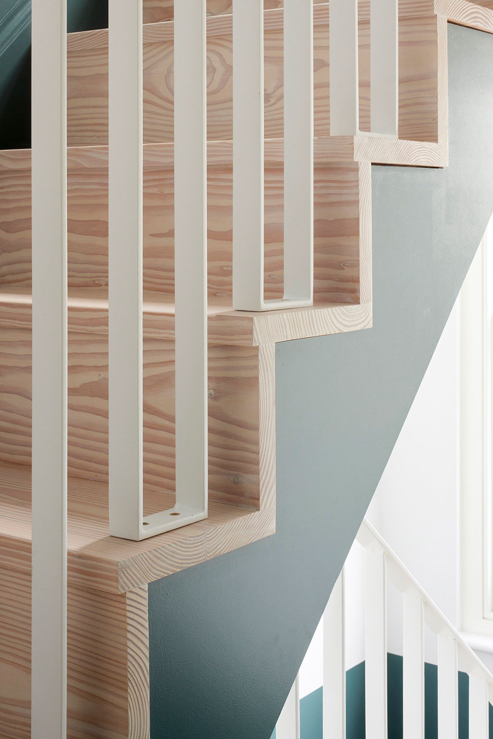 伦敦现代公寓的粉色与蓝色调设计-23