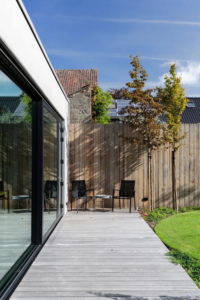 比利时混凝土住宅，温暖现代的可持续发展之家-22