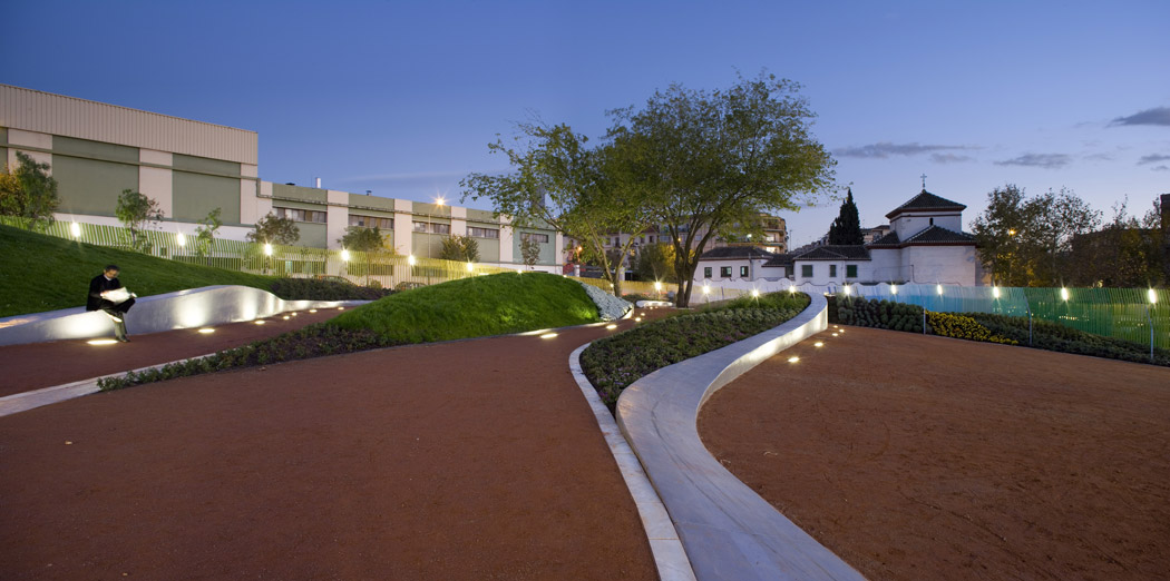 西班牙格兰纳达 ERAS DE CRISTO 公共空间设计-2