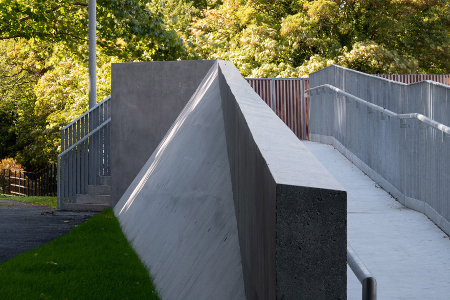爱尔兰建筑师 O'Donnell + Tuomey 打造 UCC 木混凝土人行桥-28