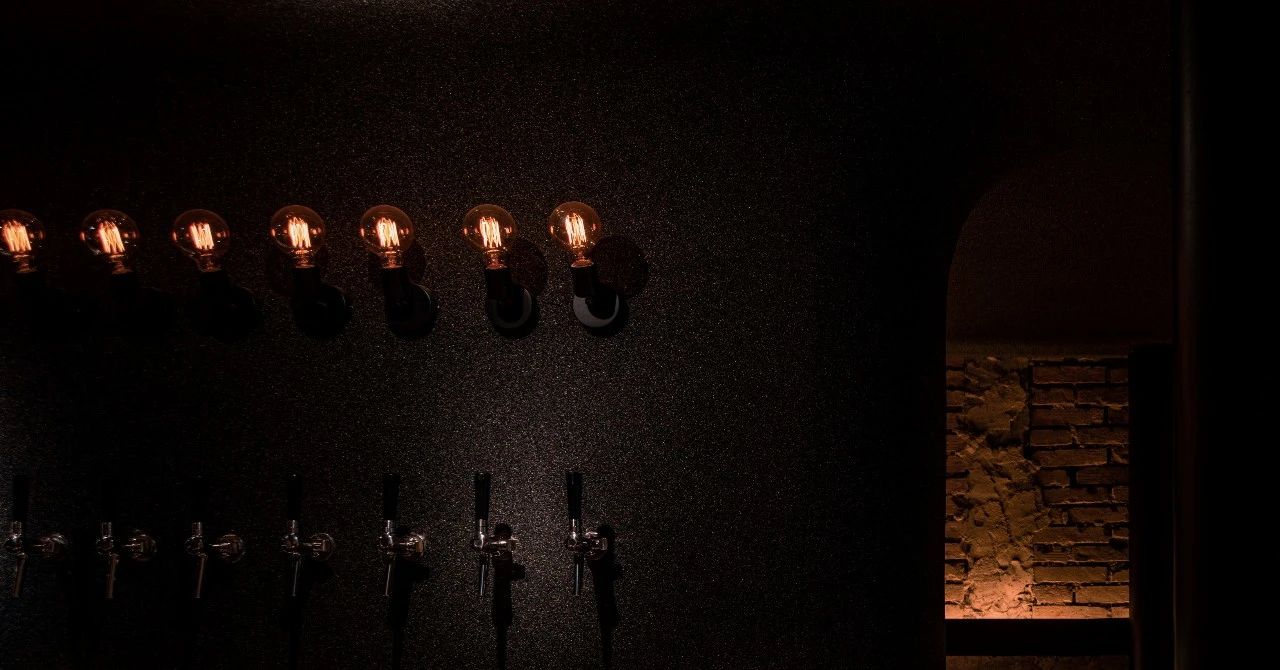 郭莘设计丨老厂房改造，市井里的有鲤酒馆丨中国西安-29