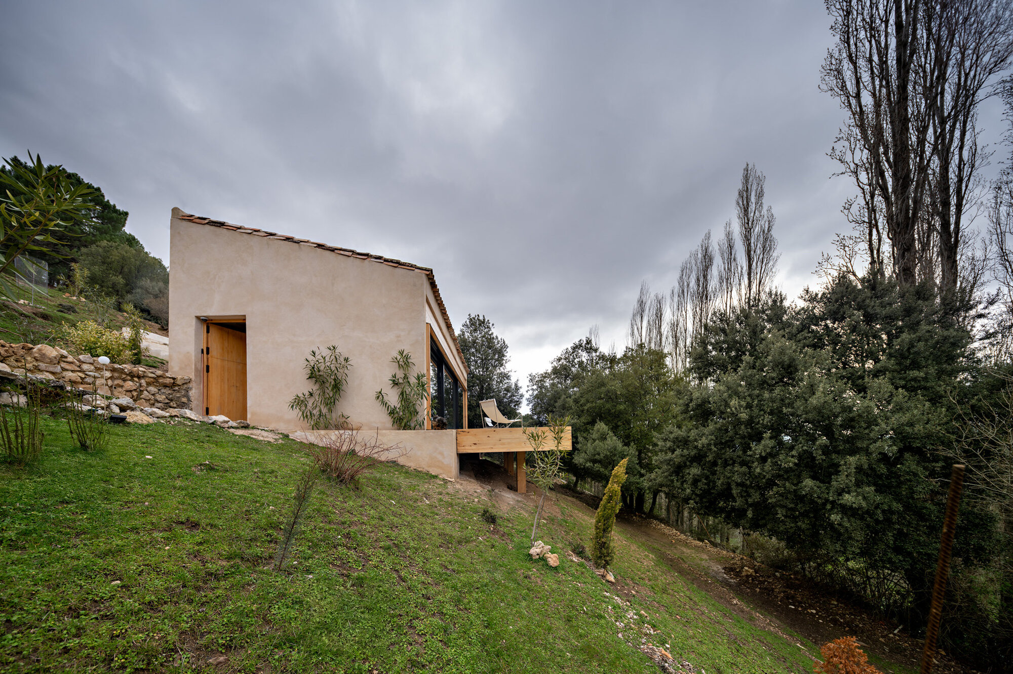 Experimental Shelter in the Sierra de Segura / SANTZO arquitectos-30