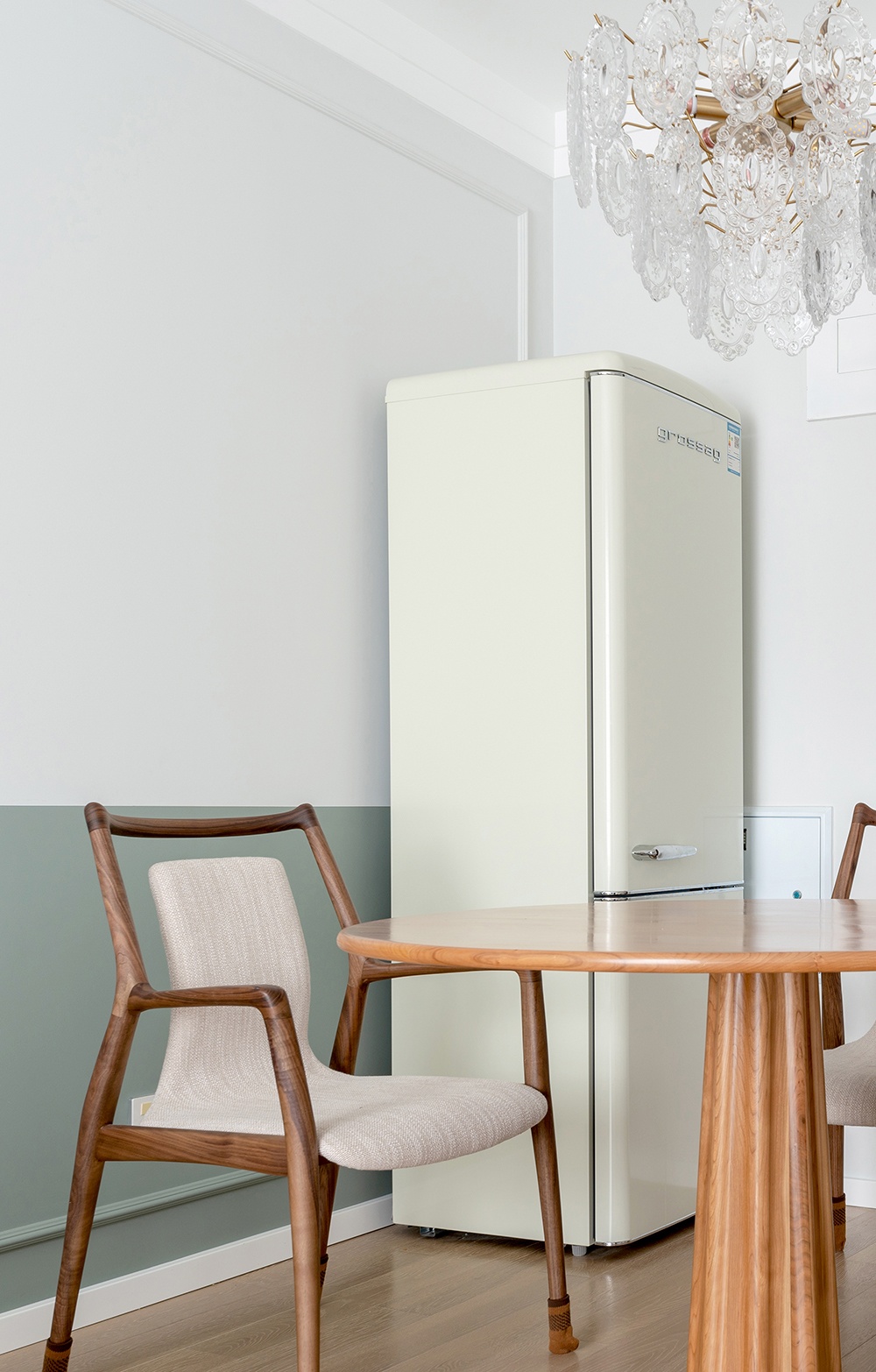 55㎡小户型重拾复古味，让家处处透露精致和浪漫-11