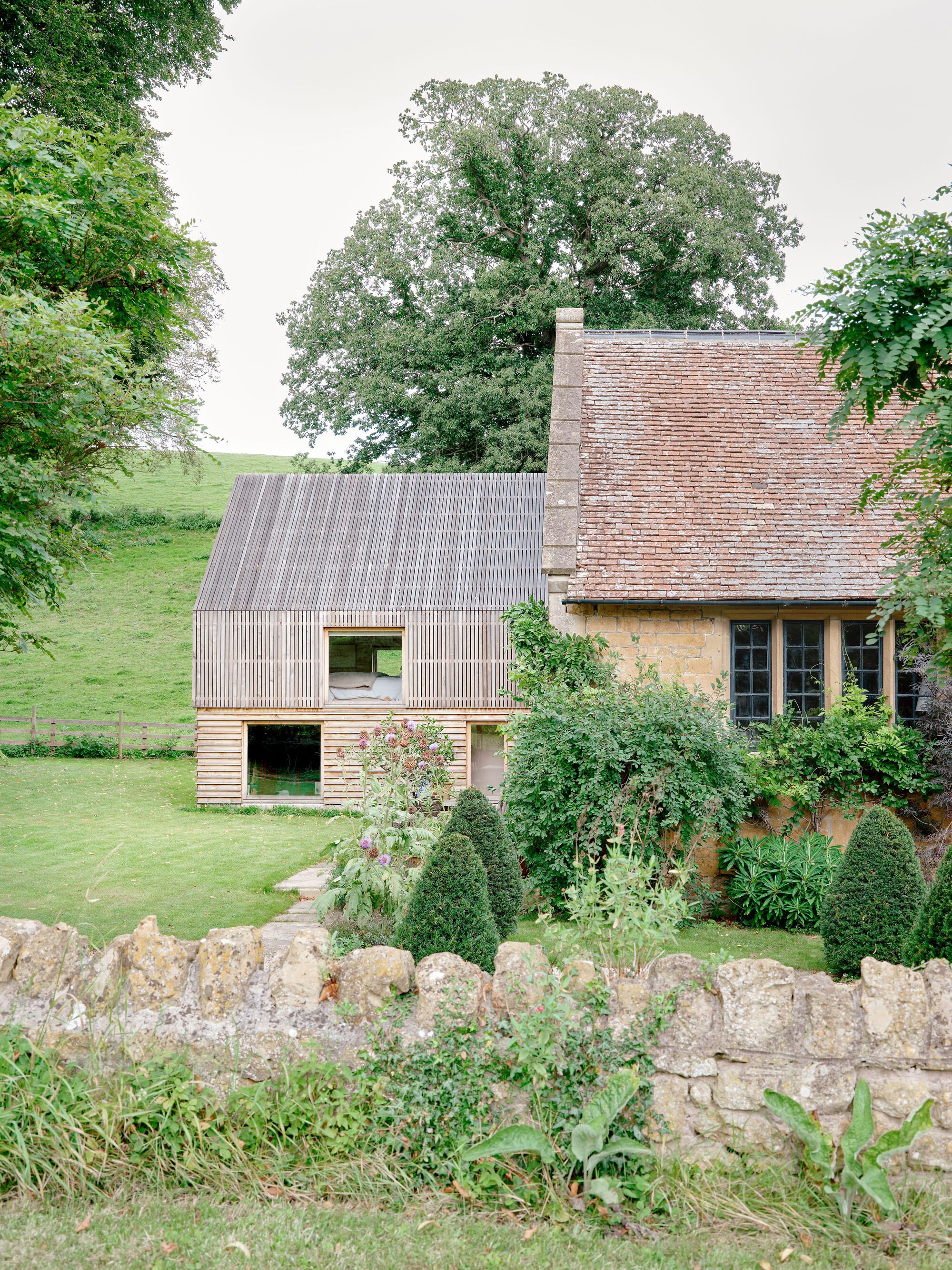 Pitcombe’s Old School House Renovation / Bindloss Dawes-34