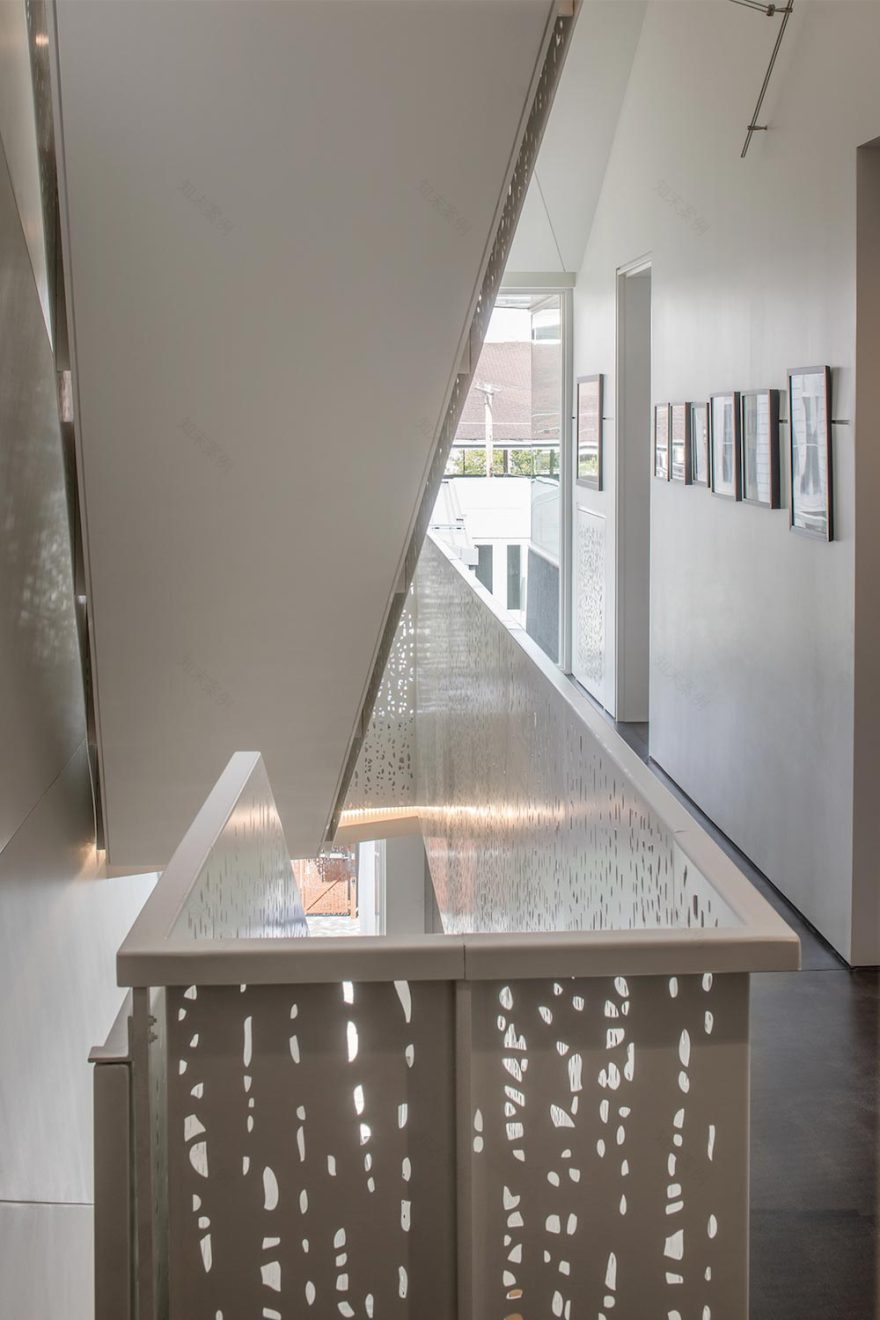 罗伯特·马施克建筑师打造的城市中的私密住宅-23