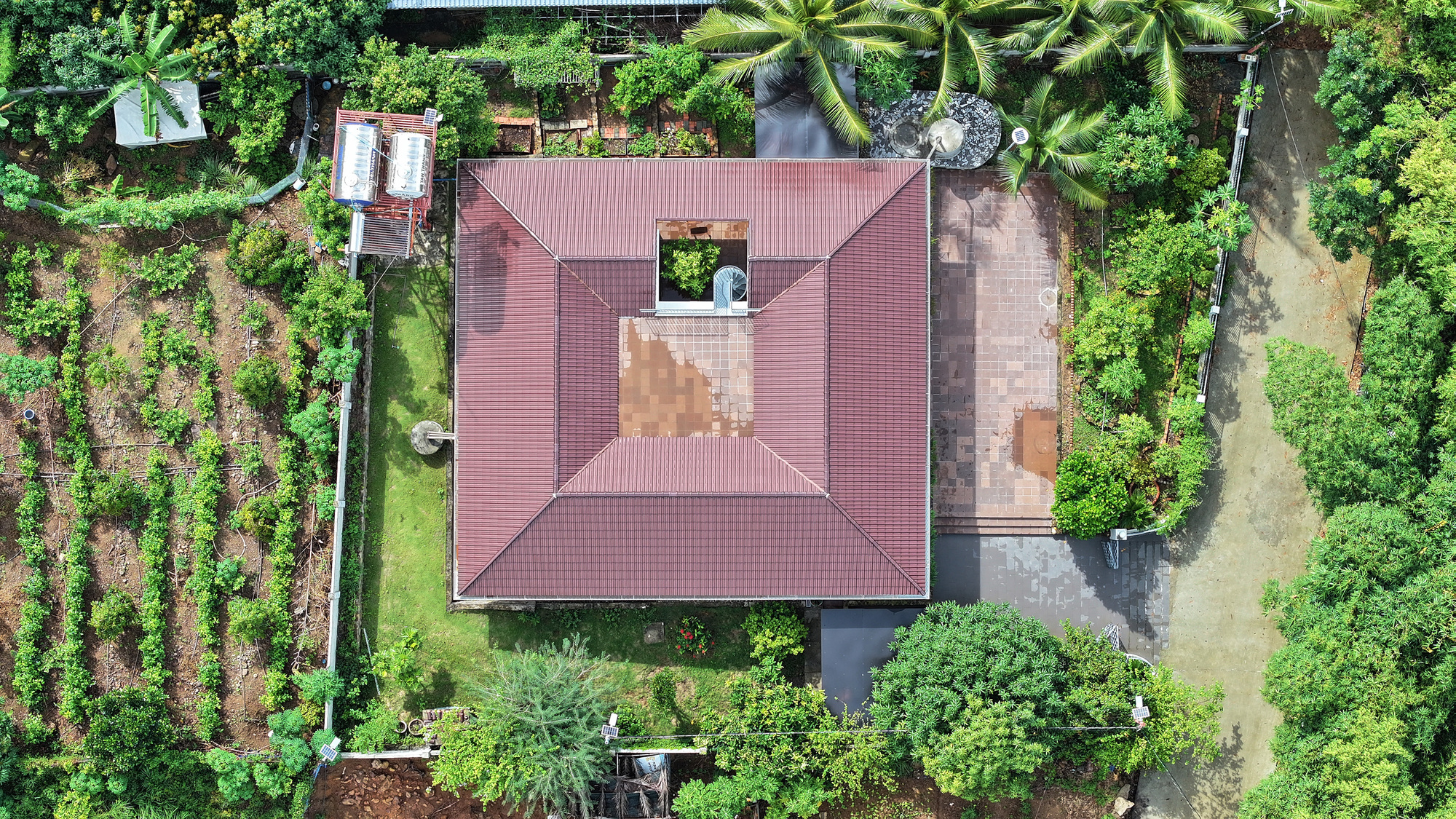 Phu Quoc House / NH Village Architects-10