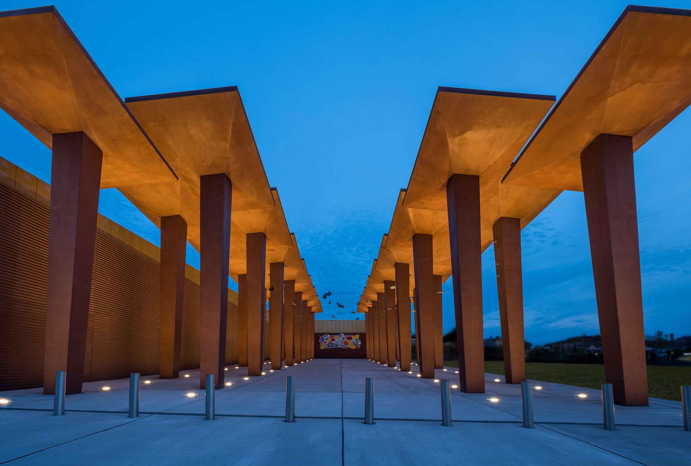 配电站变艺术空间,McCarter Switching Station Art Wall 颠覆城市基础设施-2