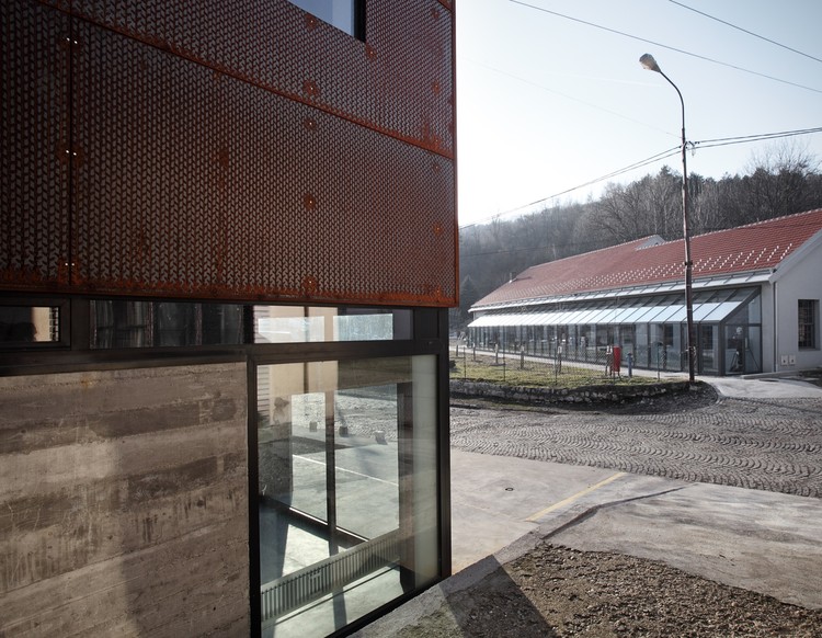 塞尔维亚矿工镇工业遗产重生-18