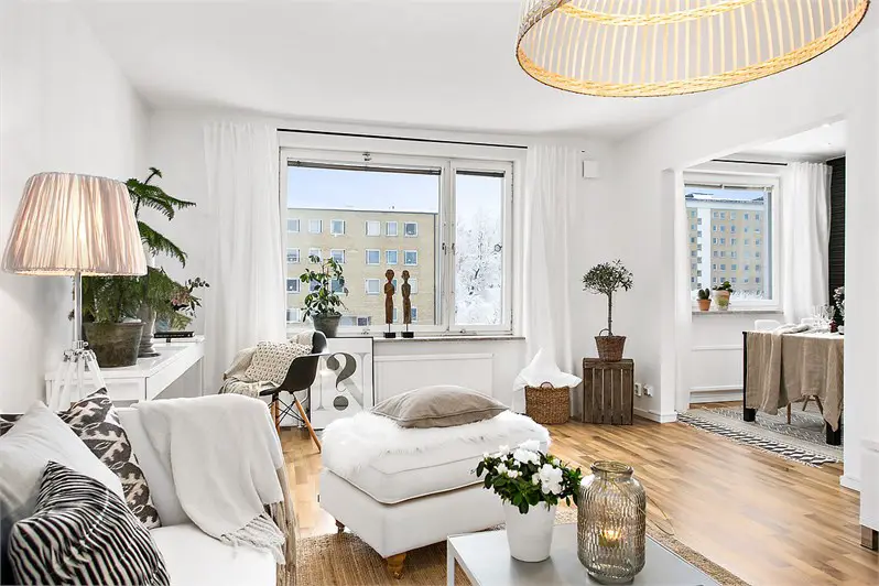 封闭阳台打造双重客厅，享受宁静阅读时光-4