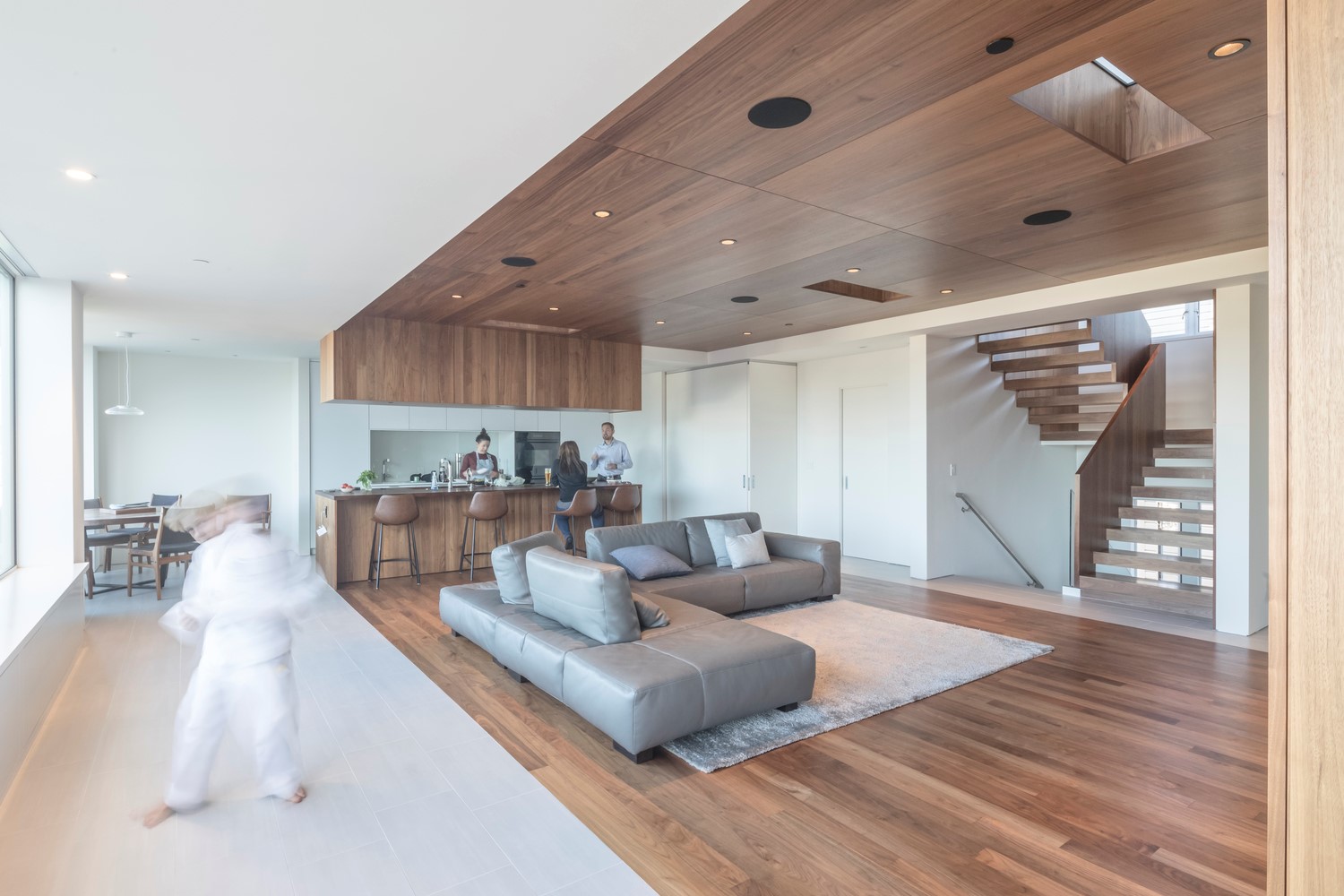 旧金山第 19 街住宅 | 颠覆空间体量的顶层公寓改造-14