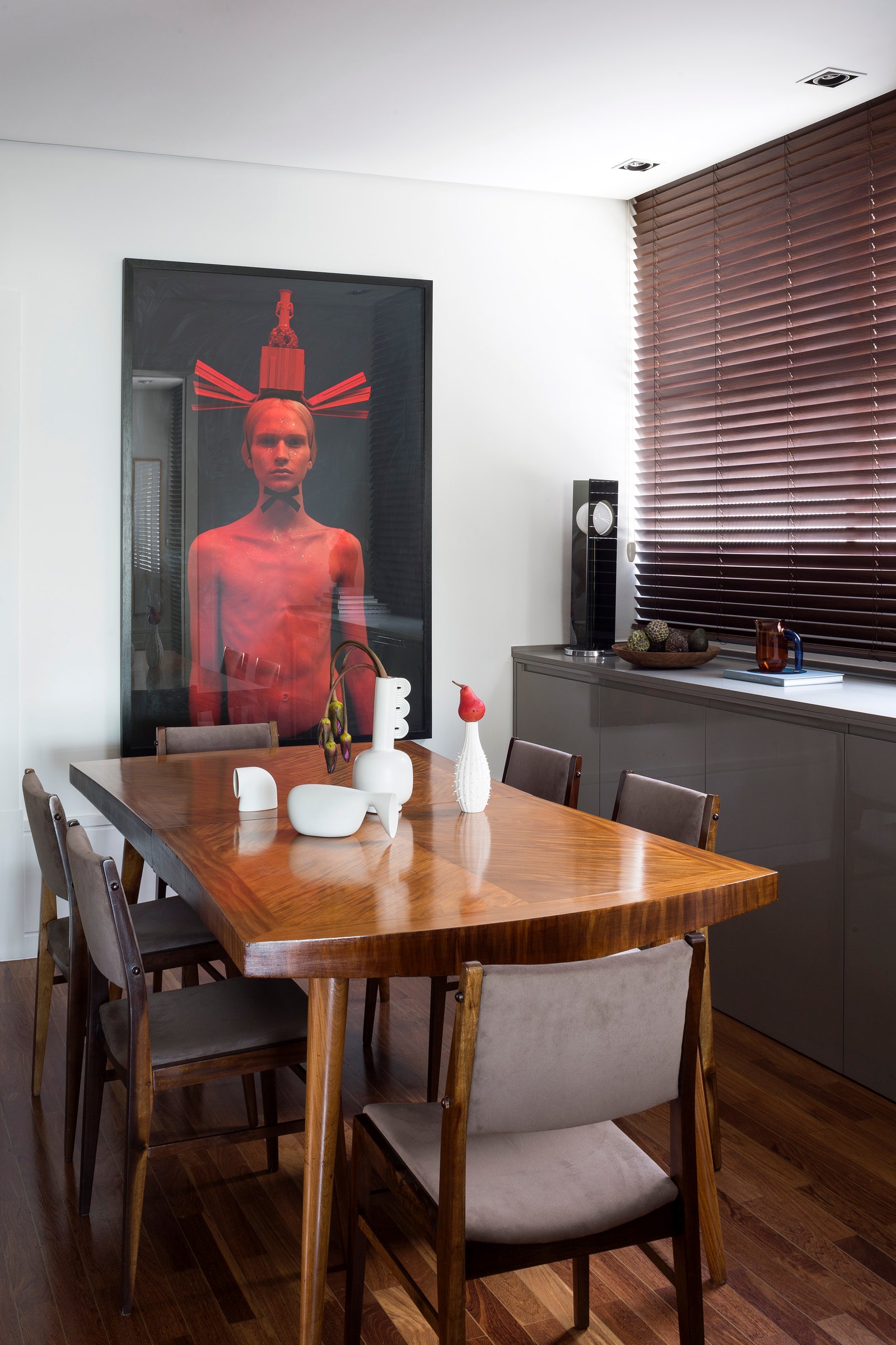 巴西设计师的极简主义公寓设计-19