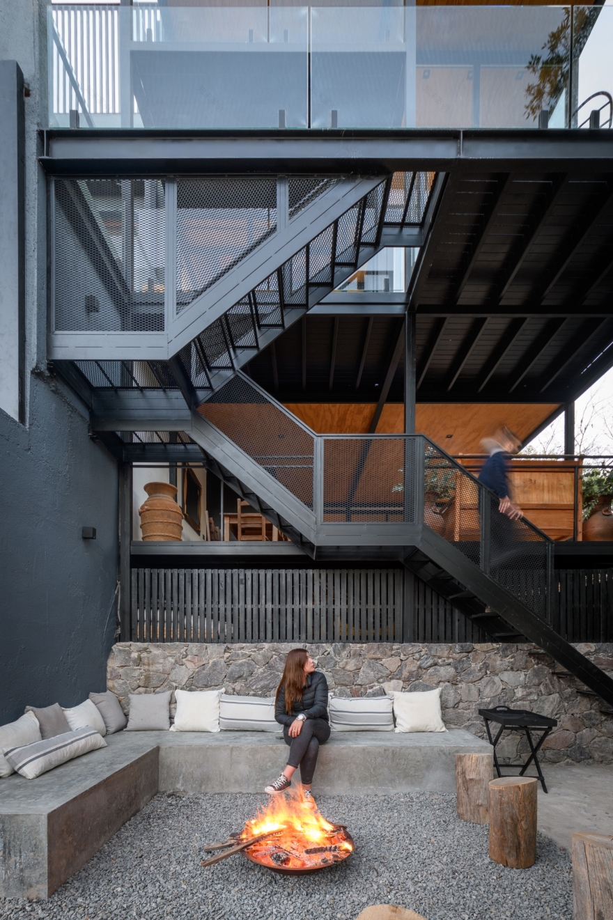 玻璃与钢铁的完美结合 | 阿根廷 Set Ideas 事务所的 Fluid House 扩展项目-7