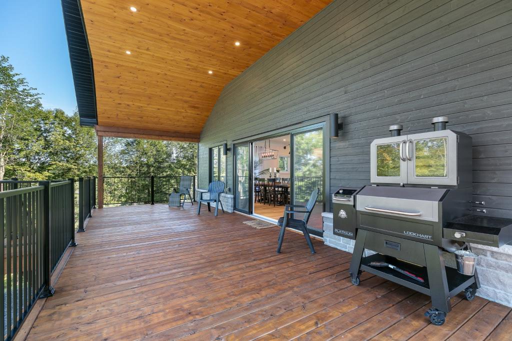 LacBrome地区农舍风格新住宅丨加拿大魁北克丨Joli Joli Design-22