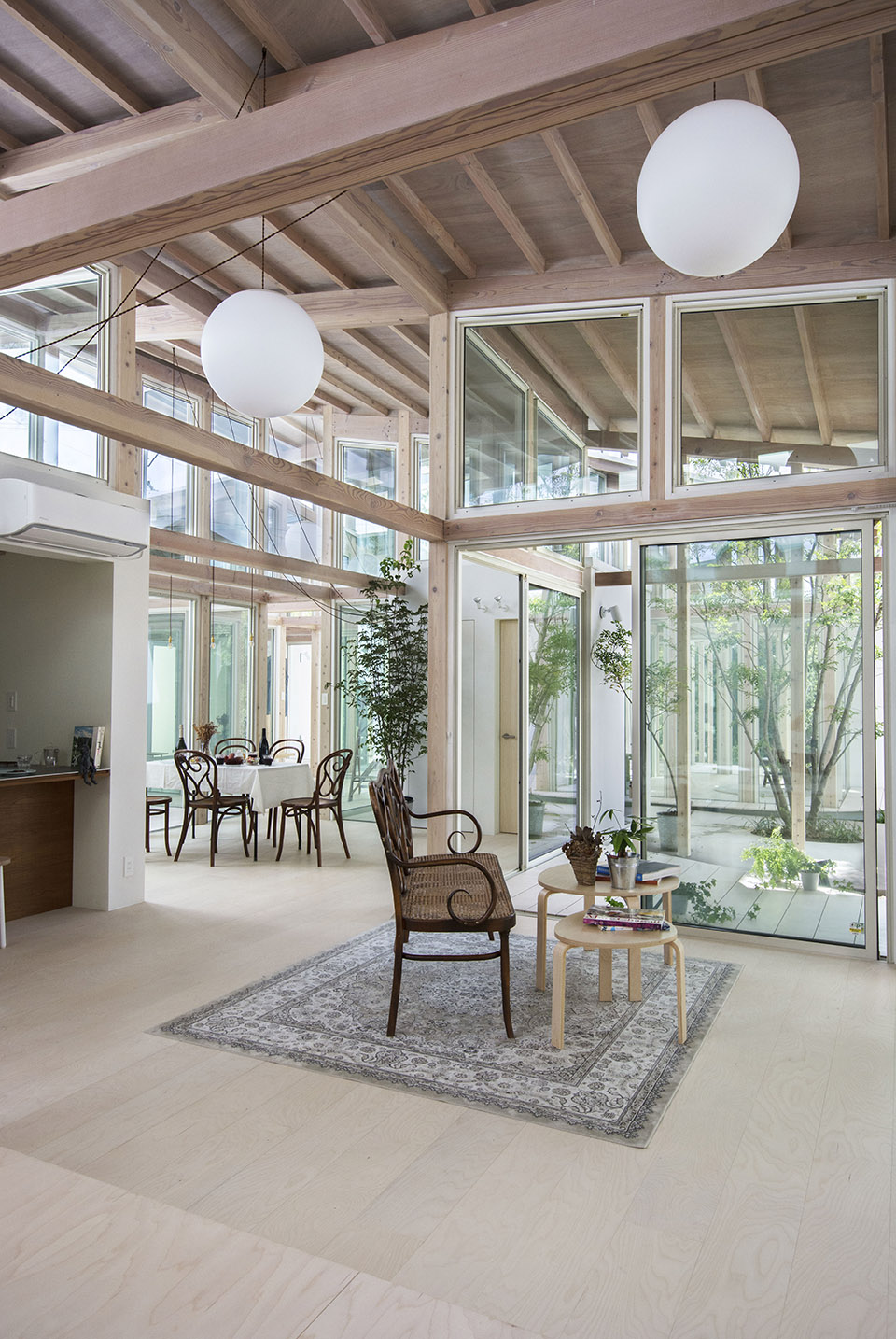 树篱围绕的房子，日本 / Studio Velocity-47