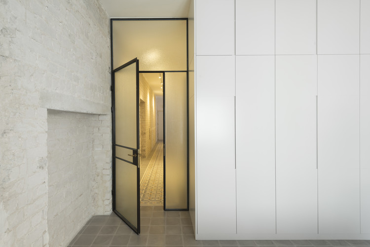 Long and Slender  XS Studio for compact design-13