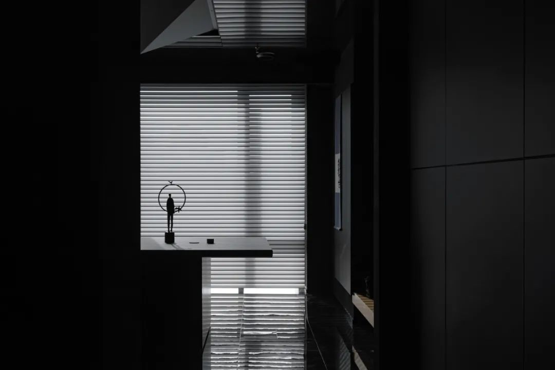 《黑金时代》· 暗黑风格的商业空间设计丨中国沈阳丨陈铁-28