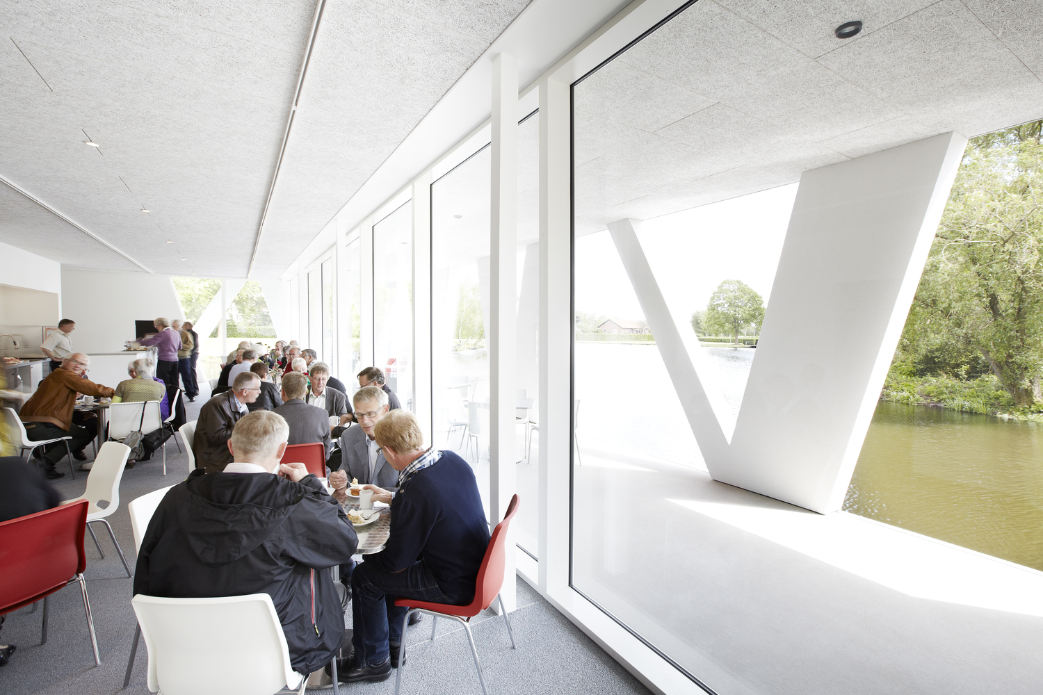 丹麦漂浮艺术博物馆·汉宁·拉森的湖畔杰作-65