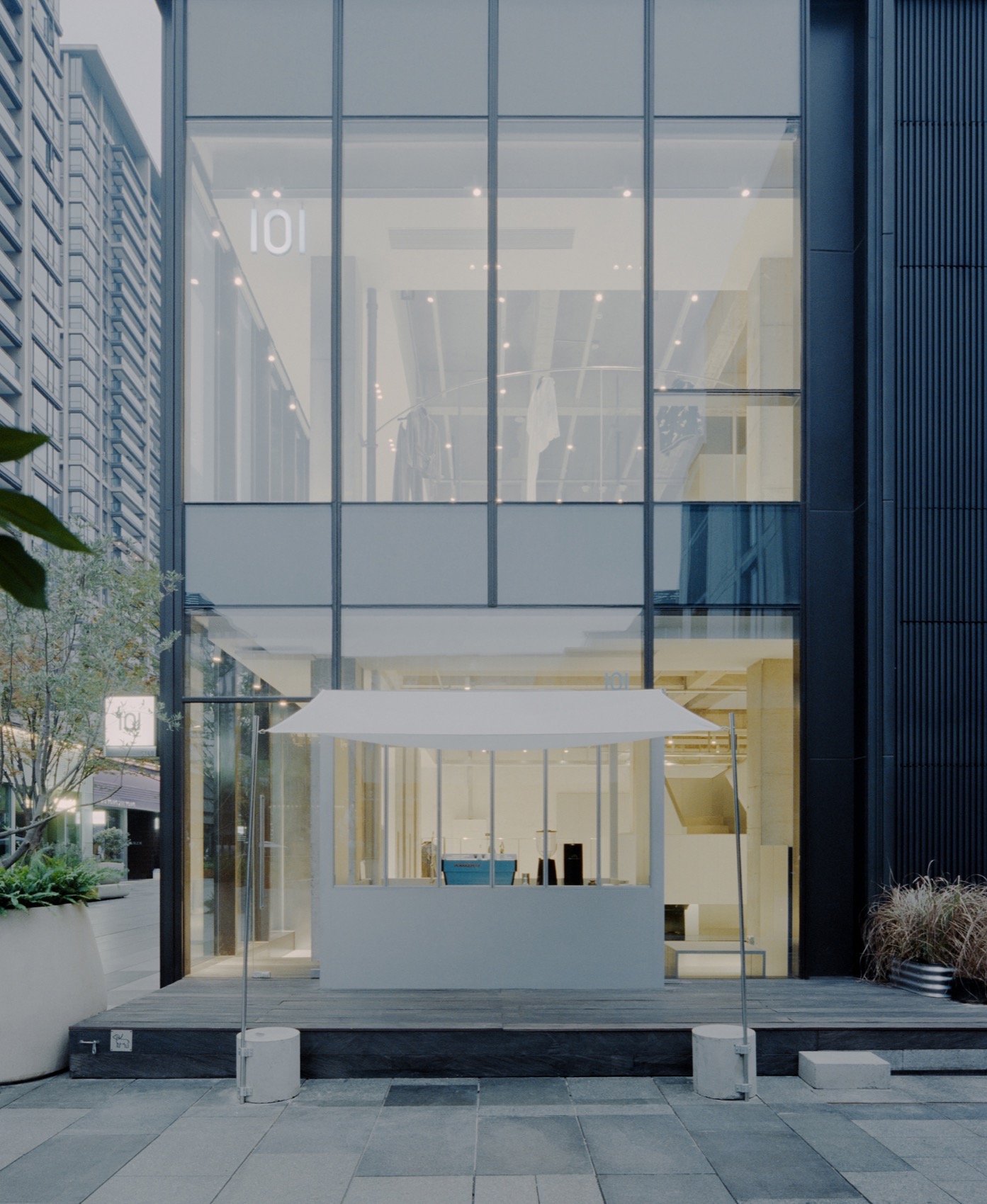 IOI设计师时装买手集合店丨中国杭州丨杭州蒋杰设计事务所-5