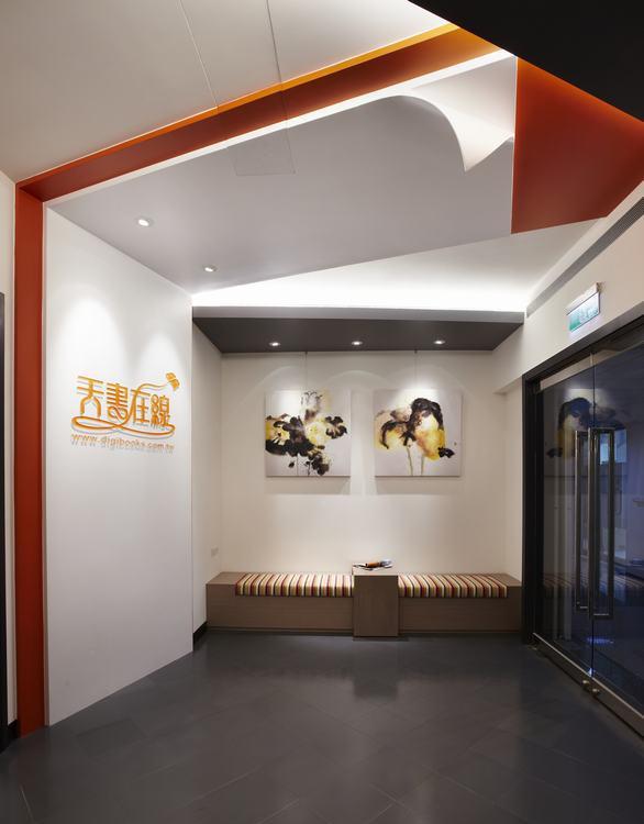 玩味办公室设计，色块与创意的完美融合-2