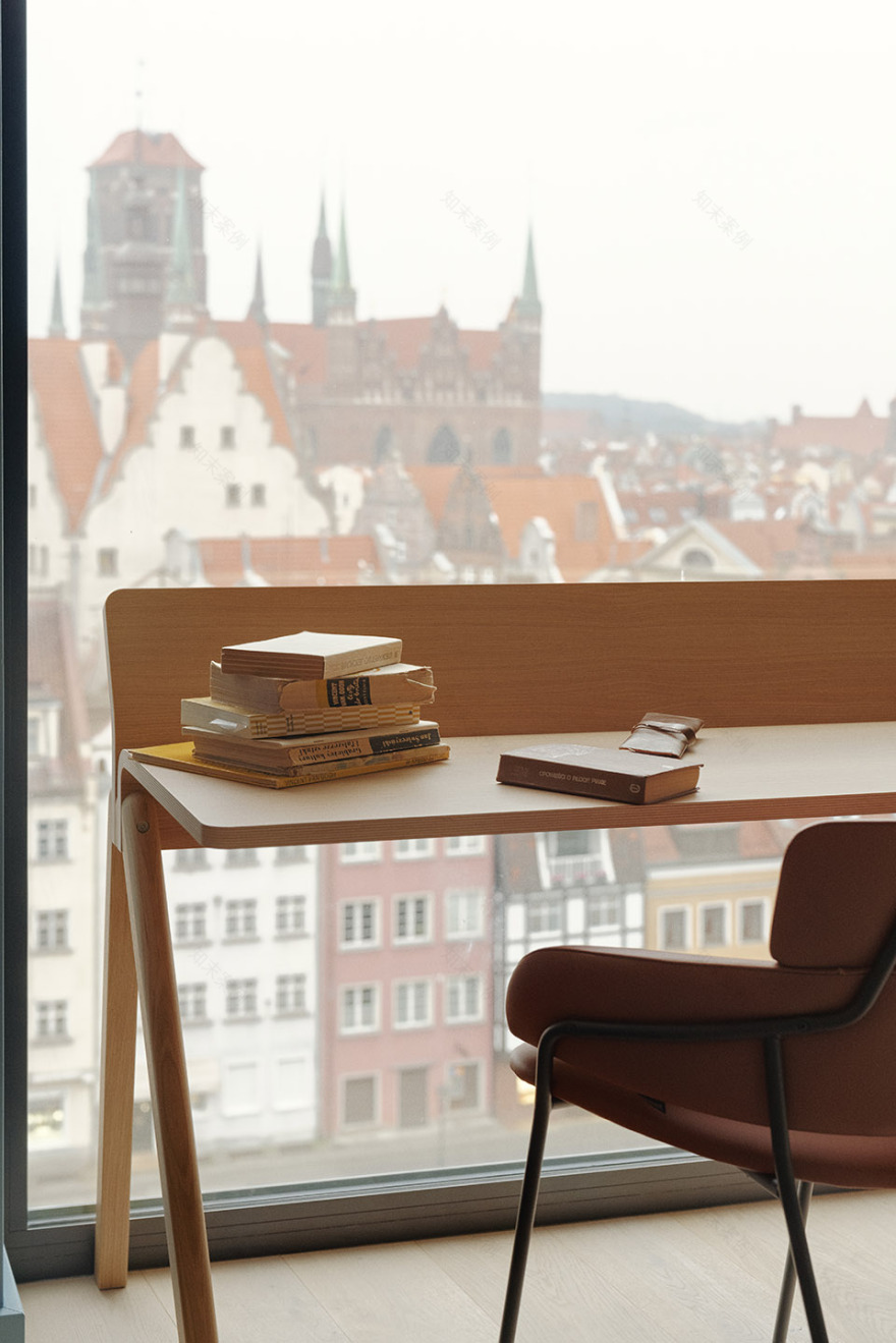 波兰俯瞰千年历史的公寓丨波兰格但斯克丨SIKORA INTERIORS-46