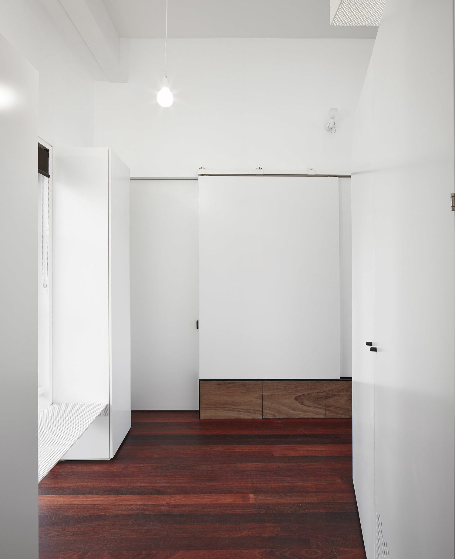 Black House Austin Maynard Architects-4