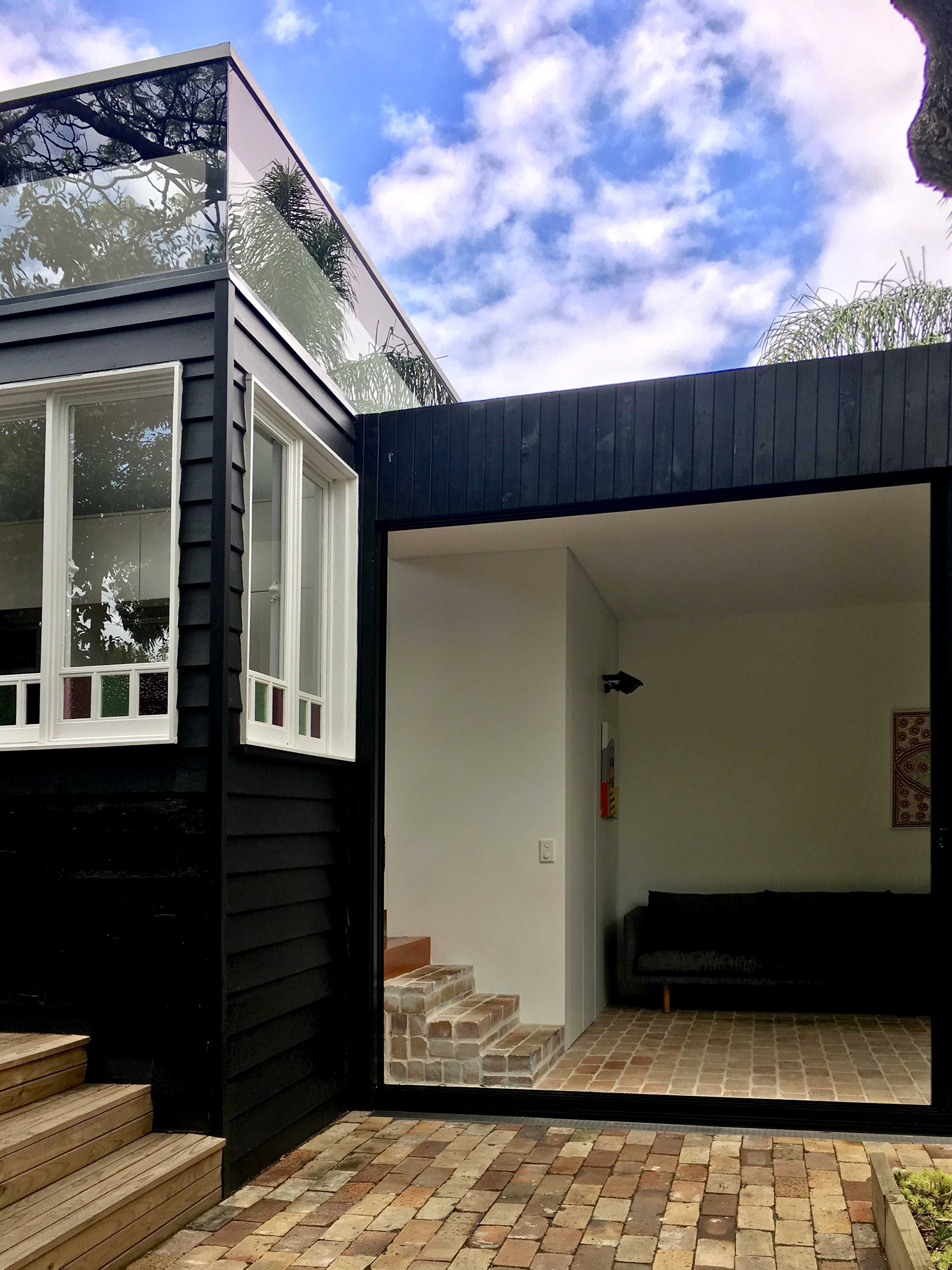 砖木交织,光影穿梭——阿尔托风格的 Villa Leichhardt-3