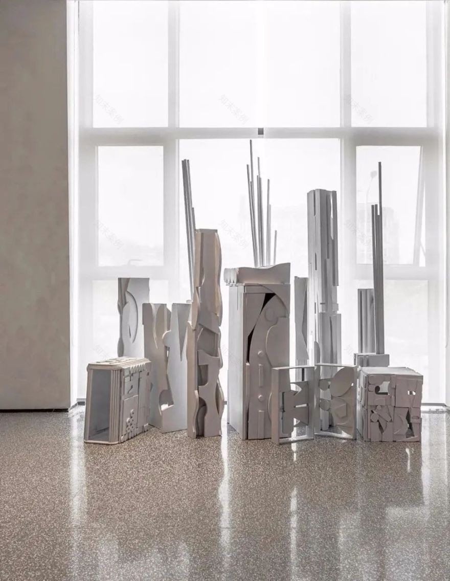 济南中骏天誉售楼处 | 现代复古风格演绎历史与未来对话-40