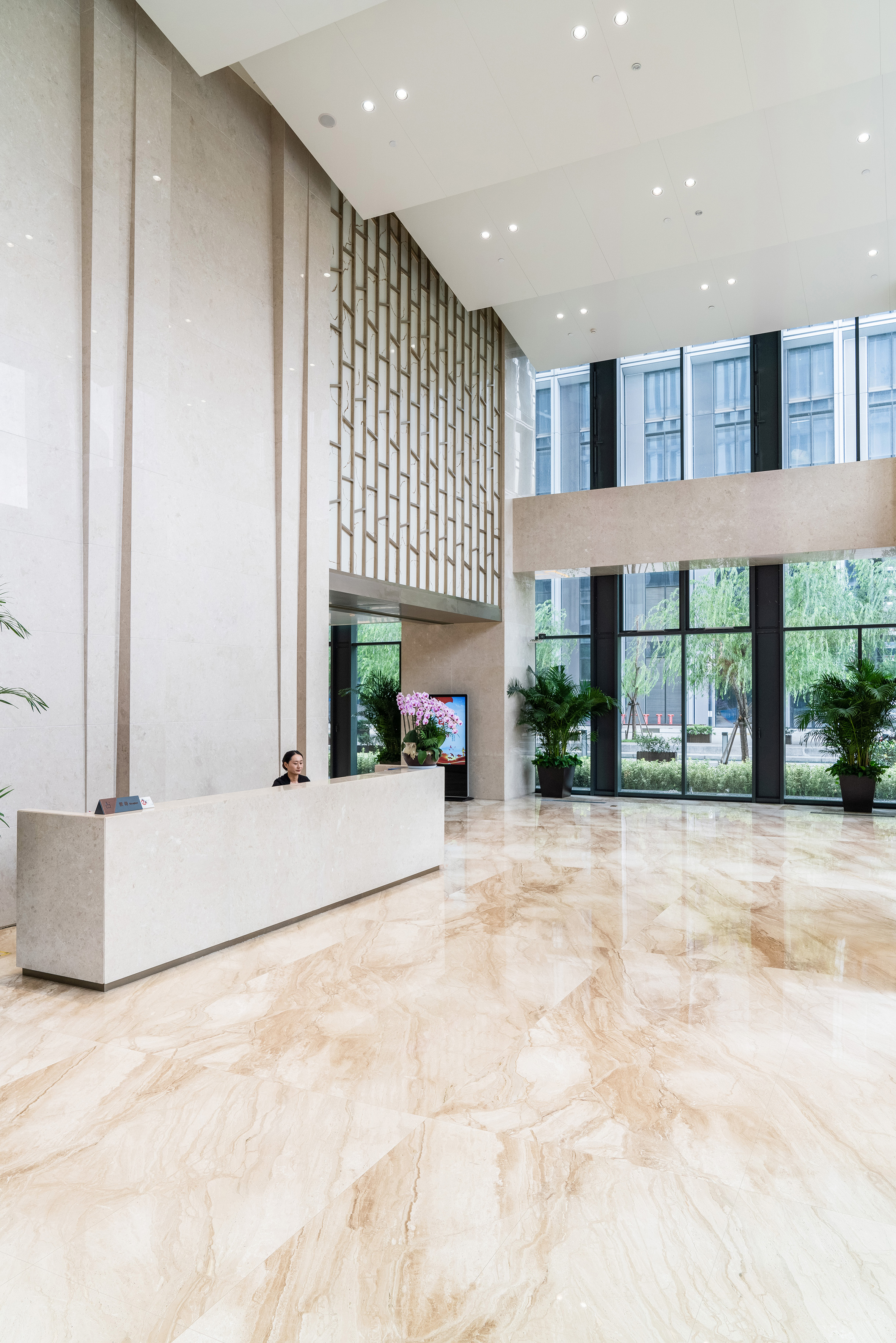 江苏金融租赁｜现代金融办公空间设计-6