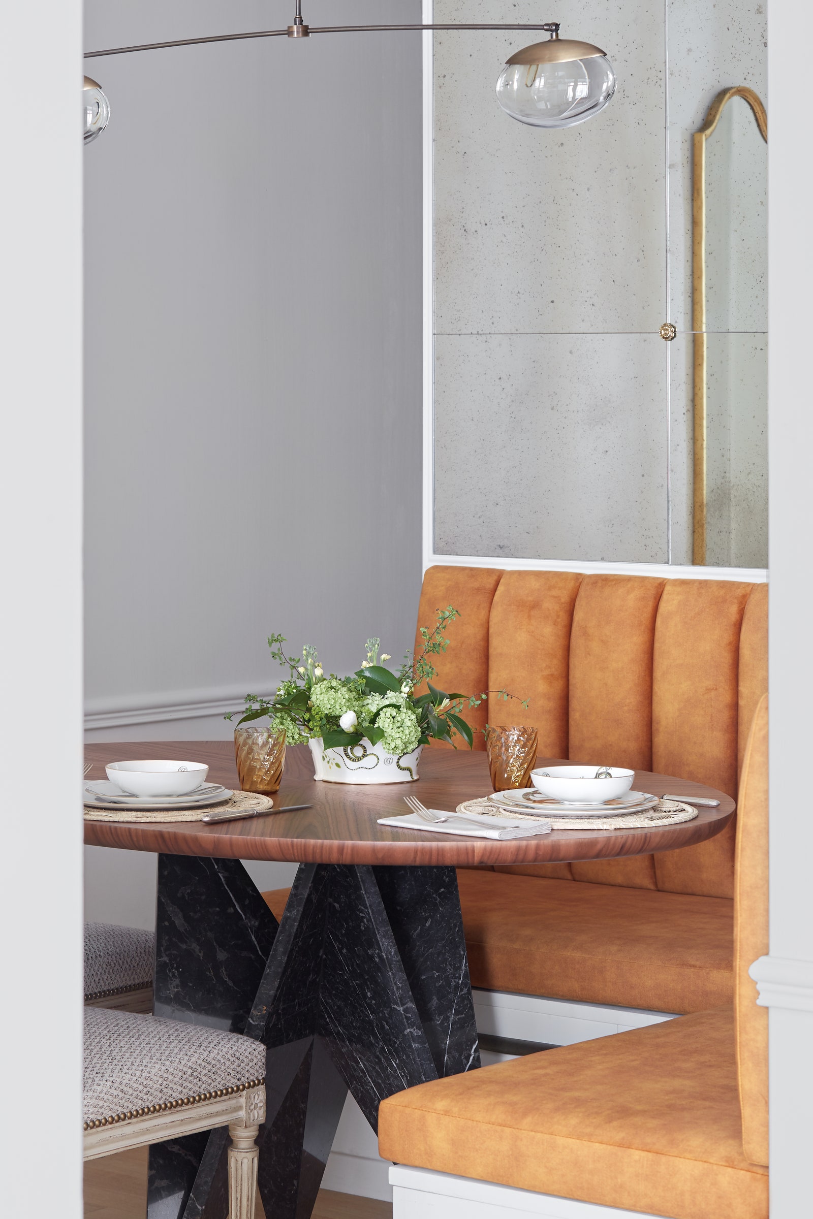 巴黎左岸,土色 Sienne 公寓的精致法式设计-7