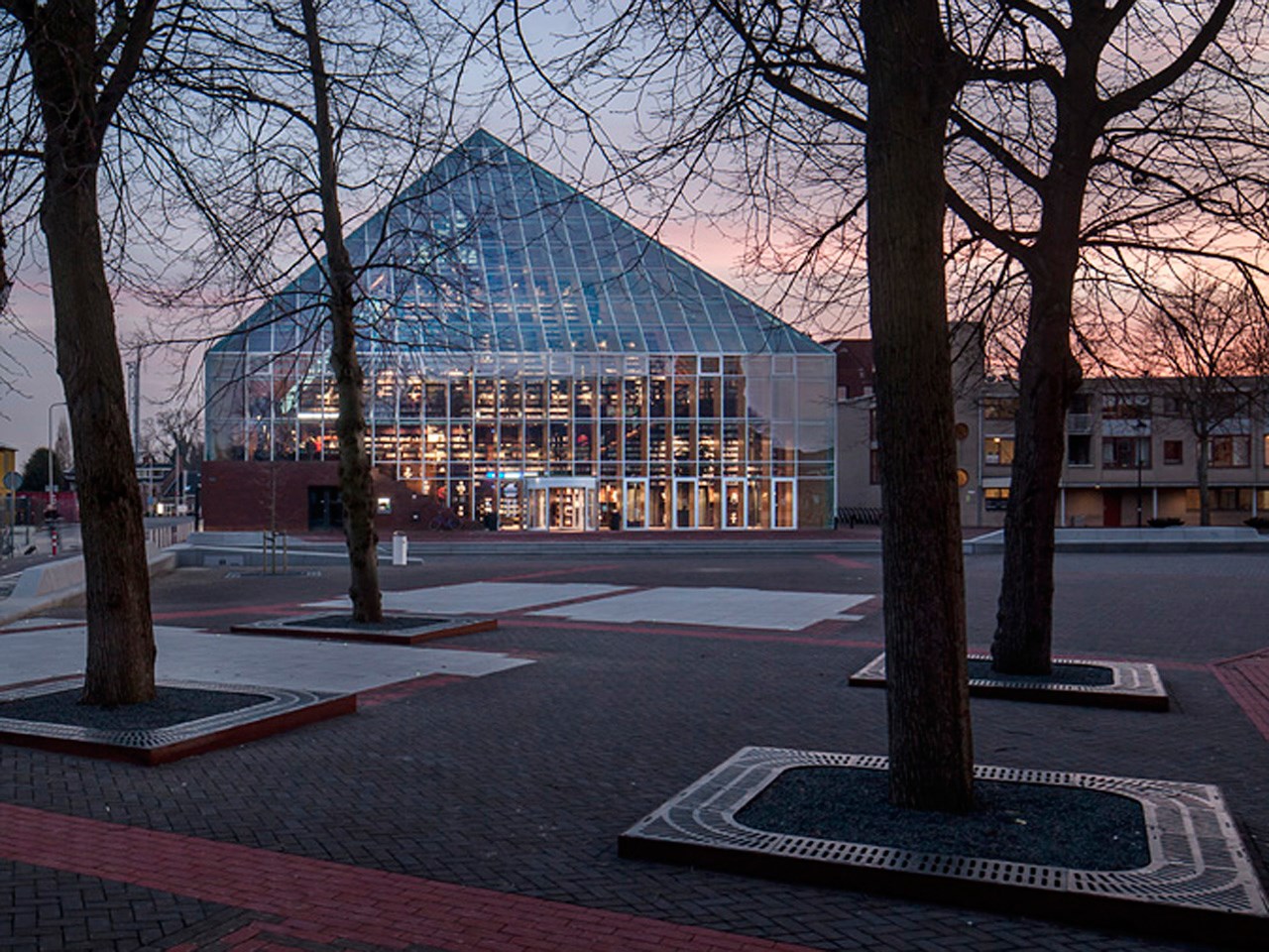 MVRDV - Book Mountain-13