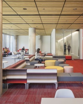 芝加哥大学木湖住宅与餐饮中心丨美国芝加哥丨Elkus Manfredi Architects