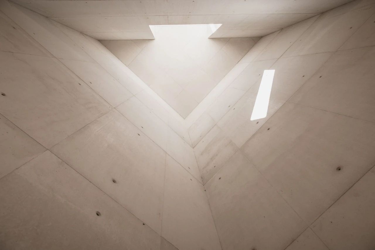 莱萨多巴利奥修道院丨葡萄牙丨阿尔瓦罗·西扎（Álvaro Siza Vieira）-21