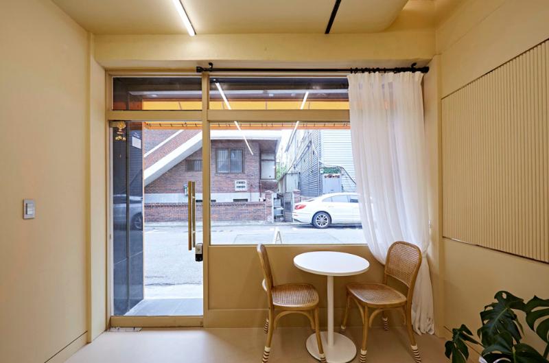 简约时尚的 7 坪小店设计-8